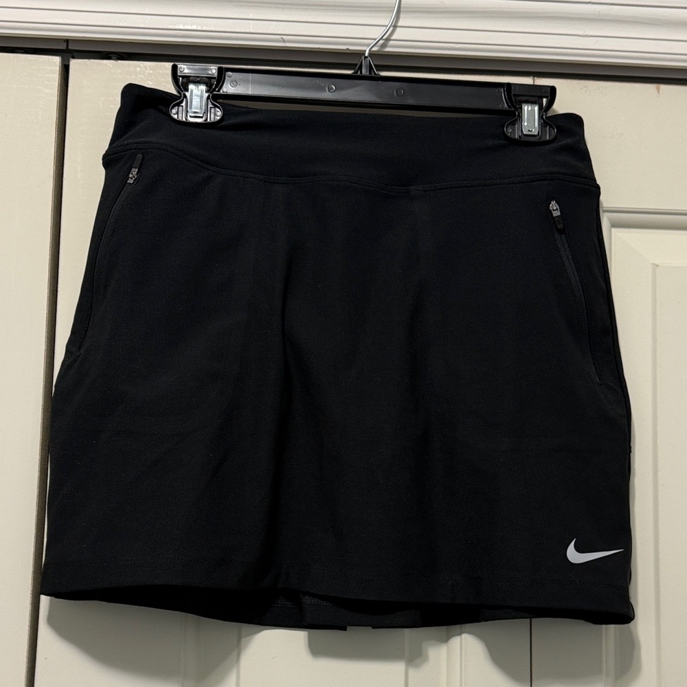 Nike Women's Black Athletic Skort with Zip Pockets and Swoosh